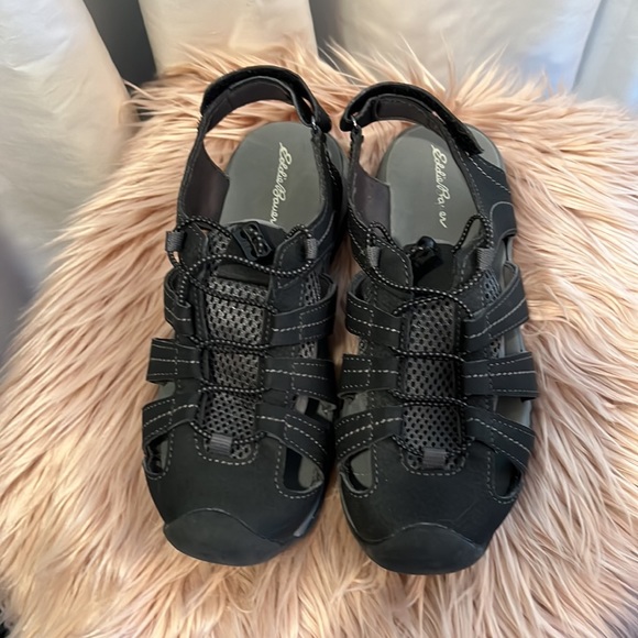 Eddie Bauer Chris Sandals - Picture 2 of 8